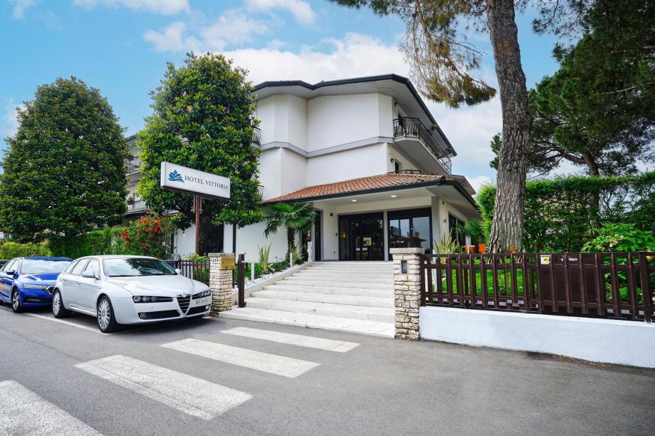 Hotel Vittoria Sirmione Exterior foto